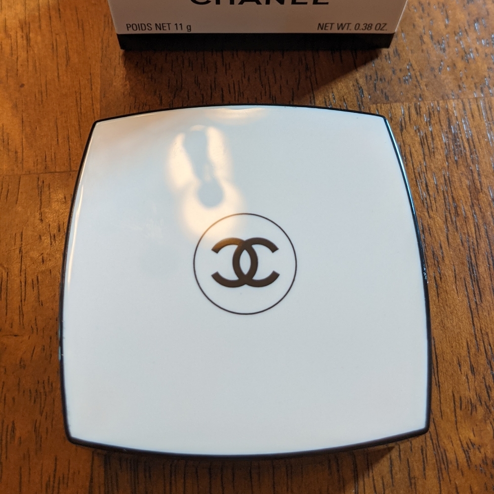 Chanel Les Beiges Healthy Foundation w/ SPF